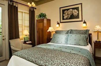 מרפיס The Victoria Inn מראה חיצוני תמונה